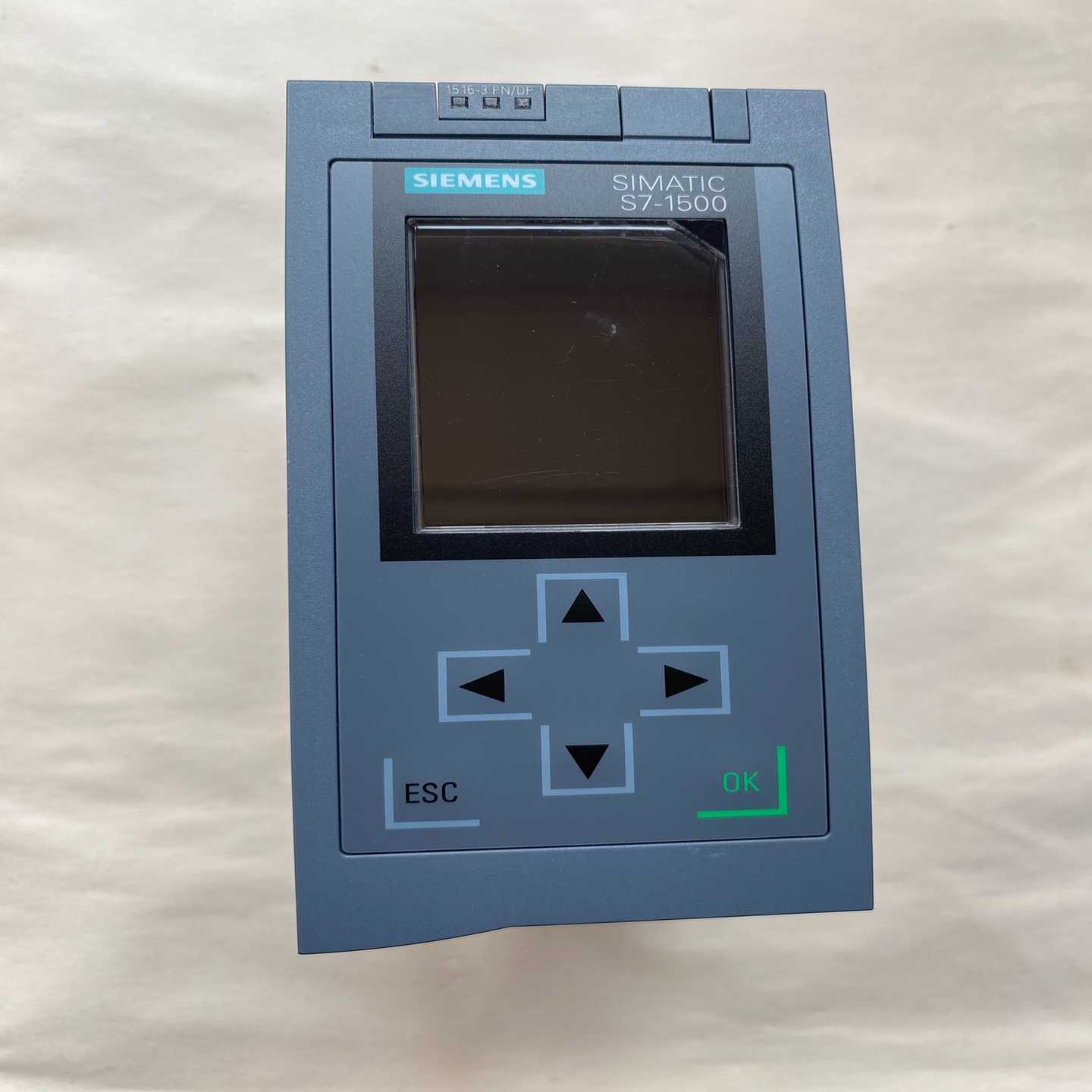询价~模块，型号6ES7516-3AN01-0AB0成色如图
