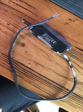 基恩士光纤放大器fs-v33一个图为实物运费【侨报商行】