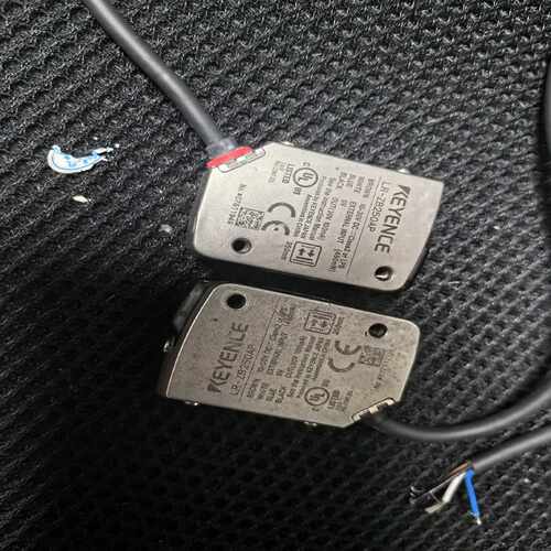 （贝贝商铺）基恩士LR-ZB250AP。功能正常。