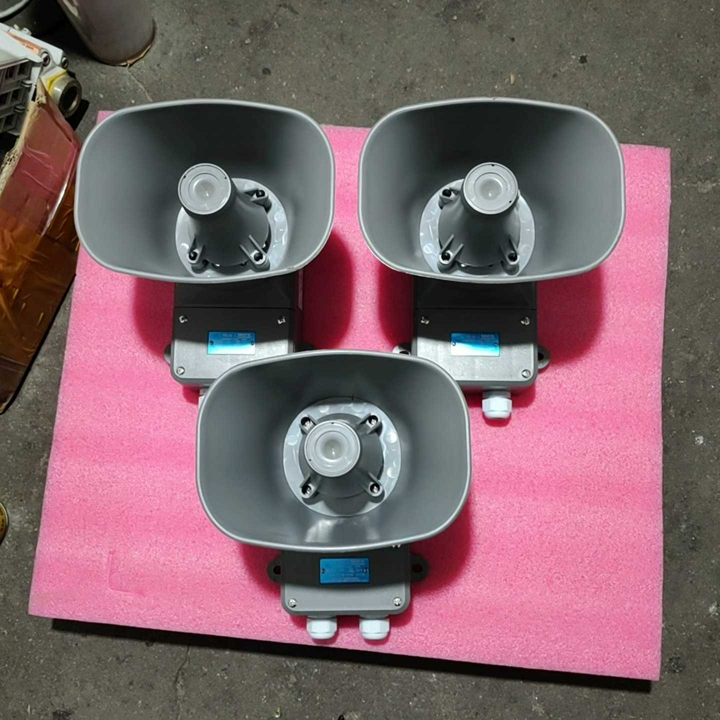 询价科讯船用扬声器，挂壁式YHC10一1，全新没有包装三台，实物图片