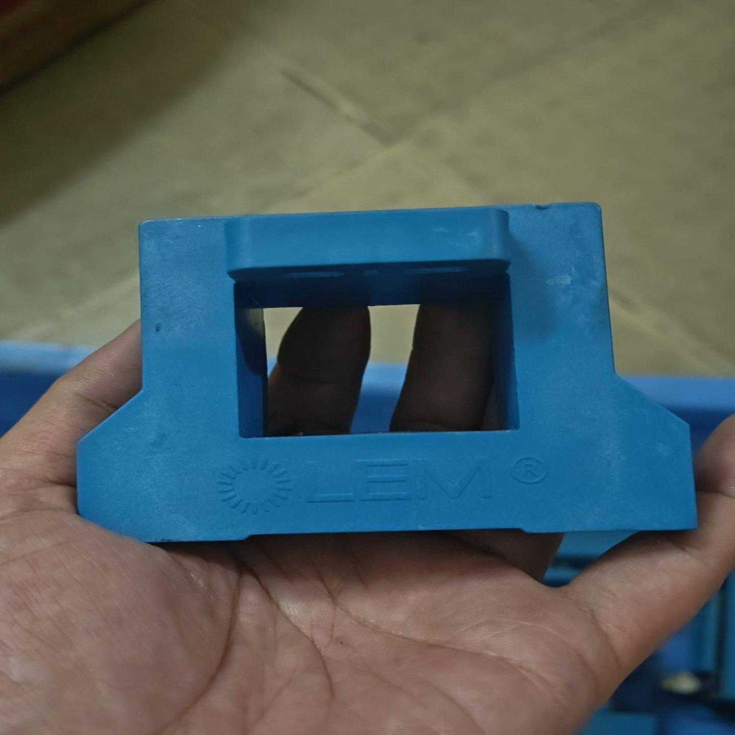询价6ES7232-0HB22-0XA8 拆机西门子PLC扩展模议价