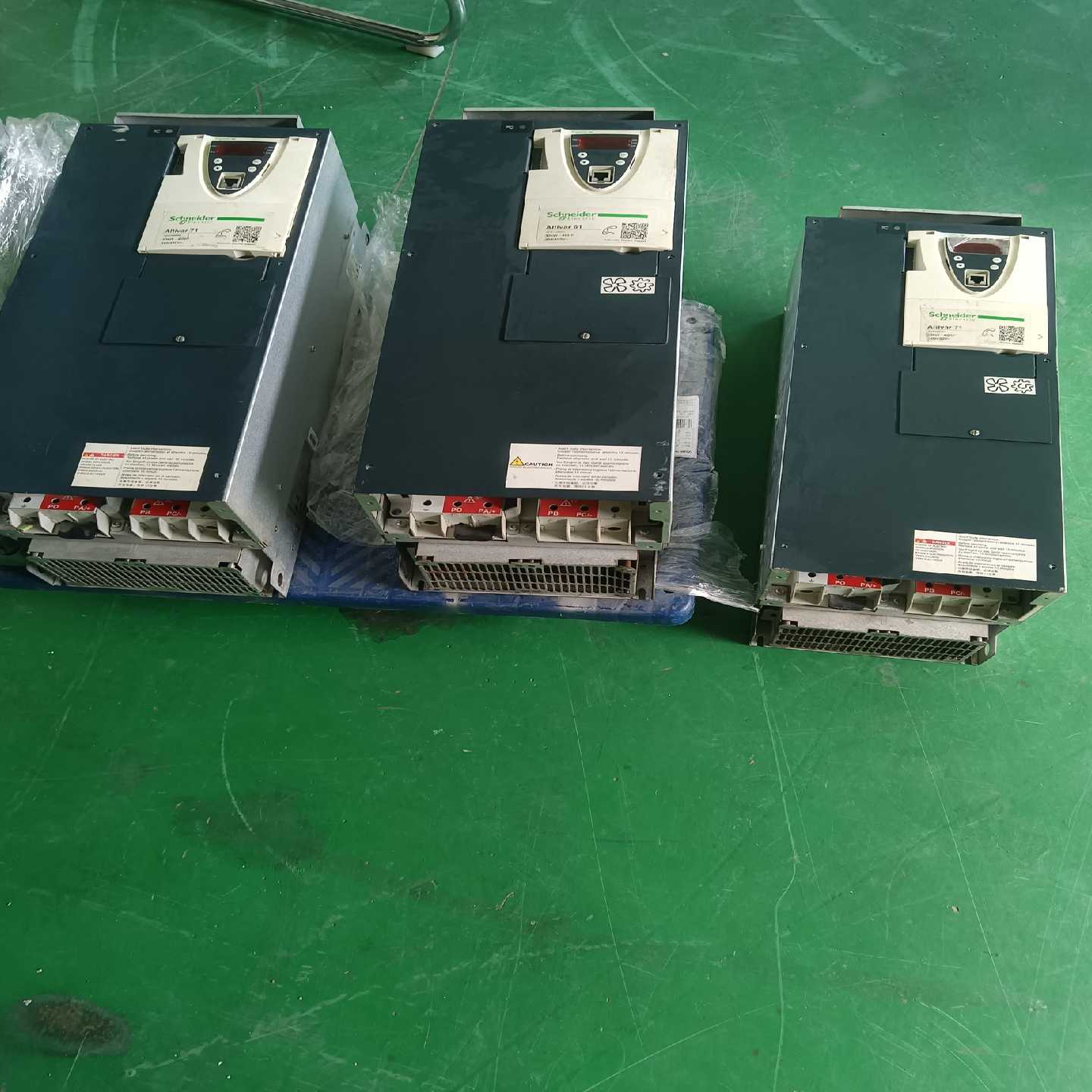 安川SGDV-5R5A01A（电子设备）