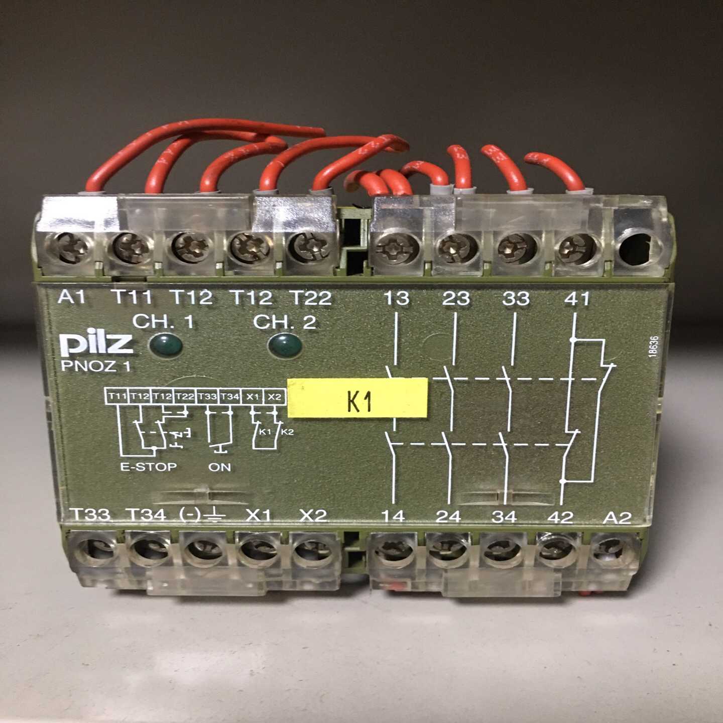 PILZ皮尔兹安全继电器PNOZ 1 3S，475600（佳毅工控）