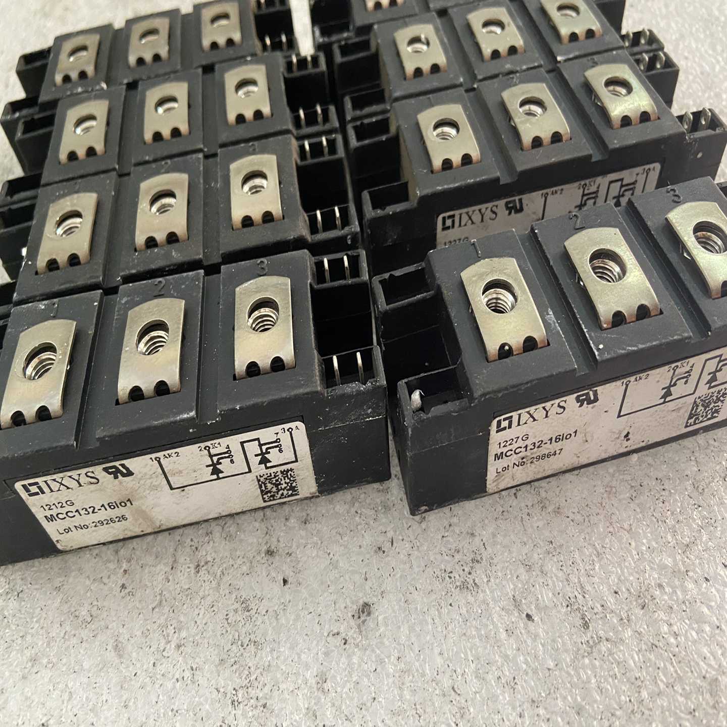 【议价】MCC132-16IO1，130A1600V//可控硅/双边