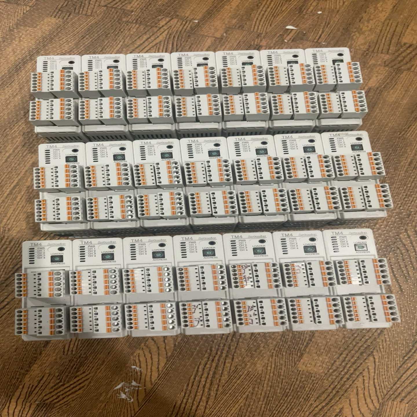 奥托尼克斯TM4一N2RETM4-N2RB开关量信号，{议价}