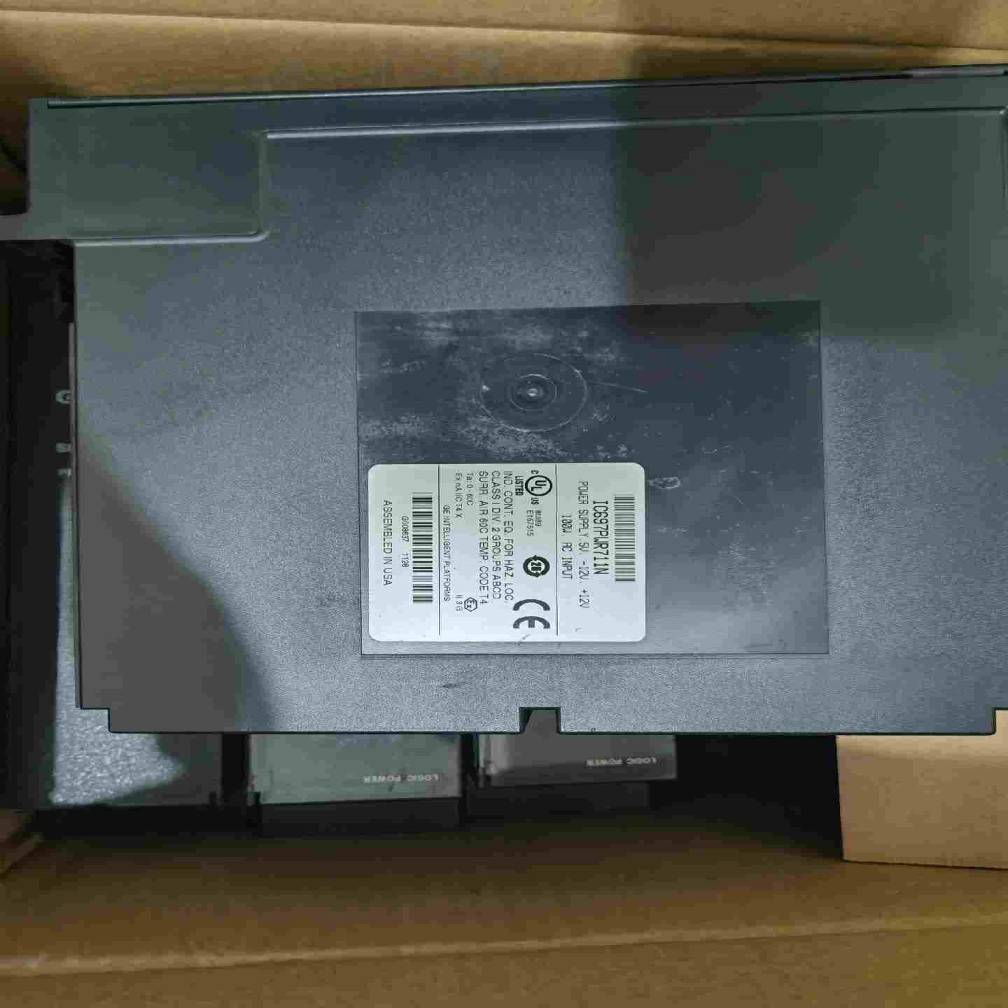 iC697PWR711成色好【鑫鑫商铺】