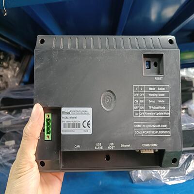 MT4414T 步科7寸触摸屏，成色如图，功能包好包邮，配卡