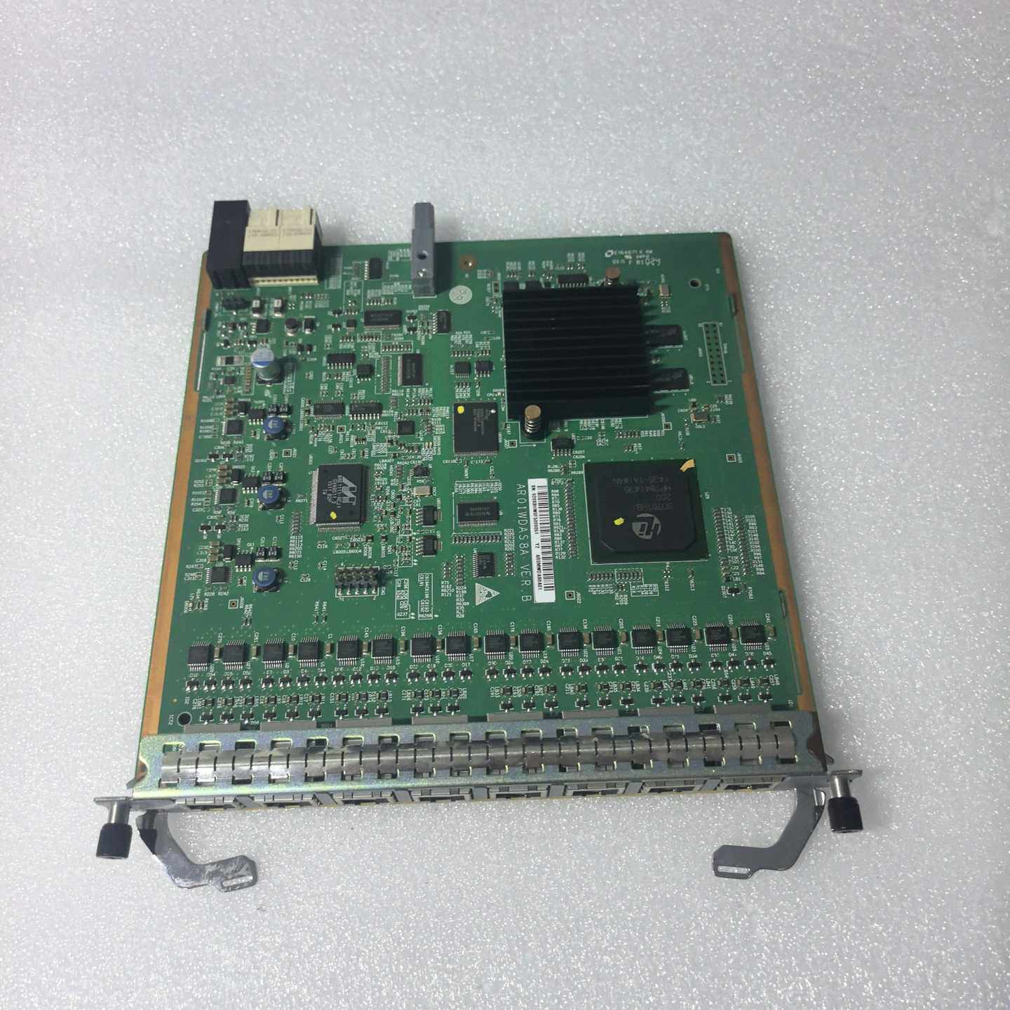 询价~华为 AR01WDFE8A AR路由器专用8端口部分通道化E