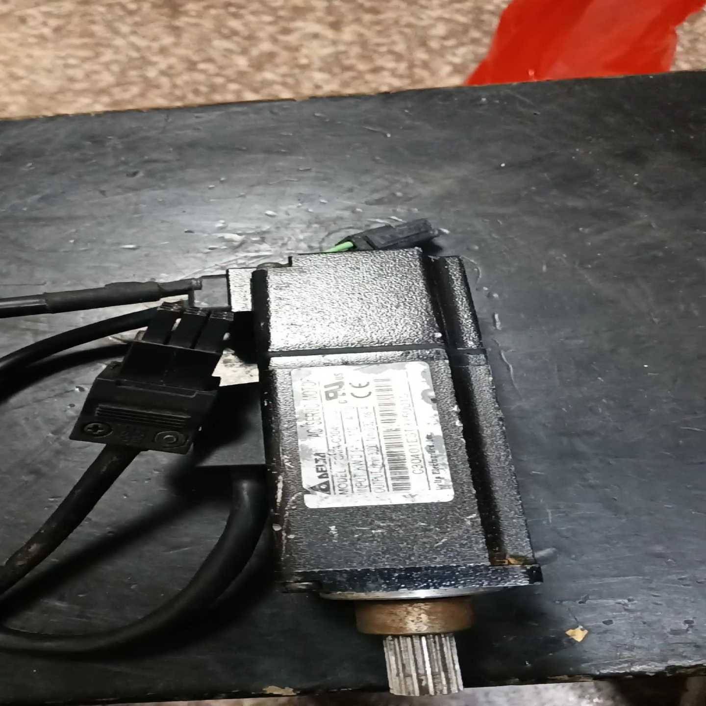 台达伺服电机FCMA-C3040LO   实物图 可~询价