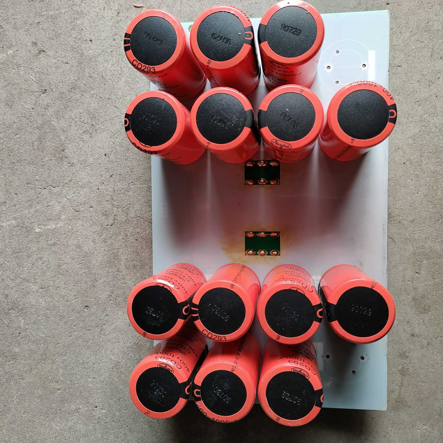 众辰H6400S系列变频器电容板A05DR04A，板上电容1（佳毅工控）