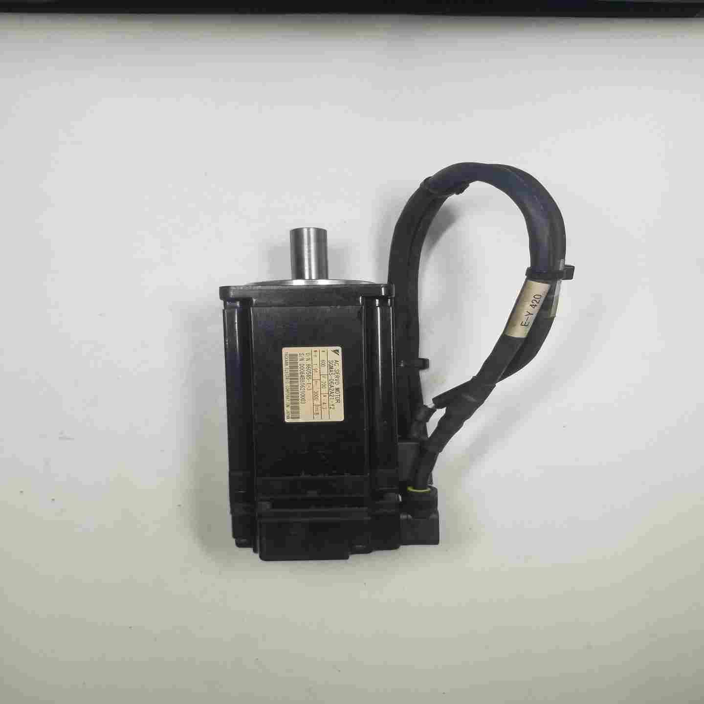 【星慕电子】SGMAS-06A2A21-Y2 安川伺服电机