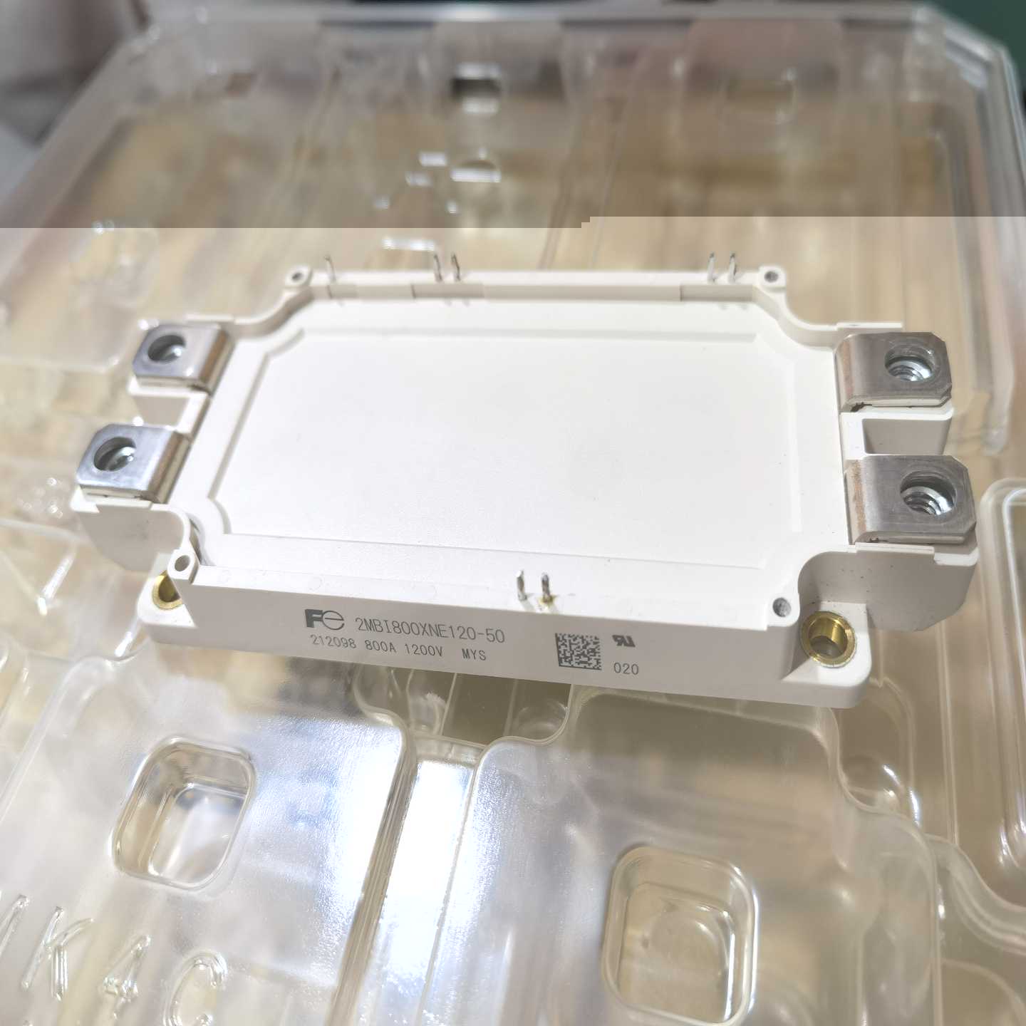 2MBI800XNE120-50富士模块漂亮~询价