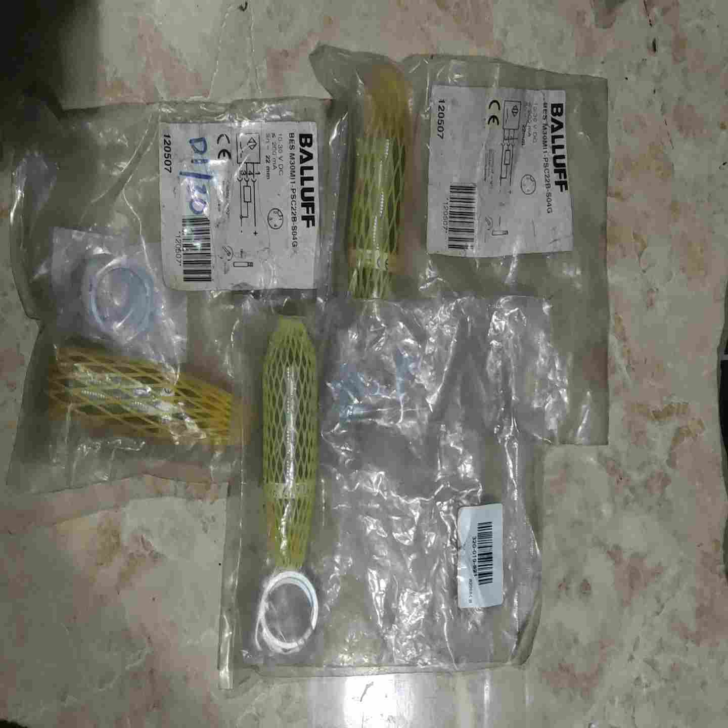 咨询-库存巴鲁夫BESM30MI1-PSC22B