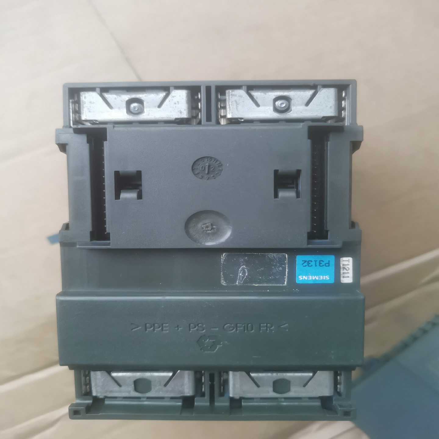 台达PLCDVP60ES200T成色如图功能正常【卡奥电子】