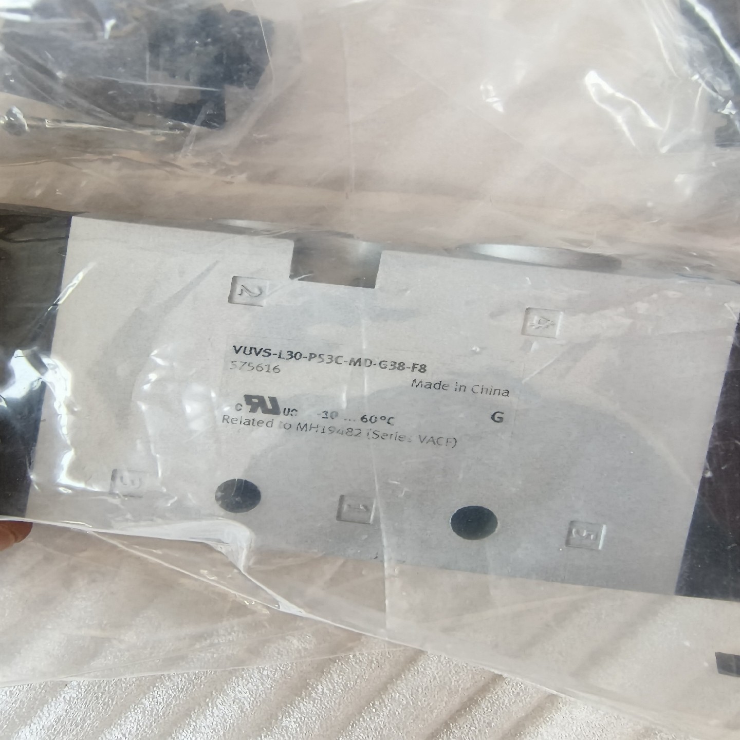 原装正品费斯托FESTO电磁阀VUVS-L30-P53C-MD-G3需询价
