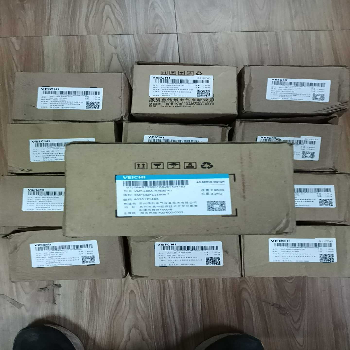 伟创电机VM7-L06A-R4030-K1M/13台单价30{议价}