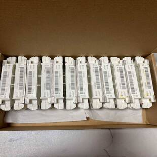 实物拍询价 成色如图所示 威纶触摸屏MT506TV 5WV