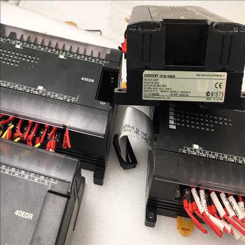 PLC模块:CP1W-16ER (4个）;CP1W-4（电子设备）