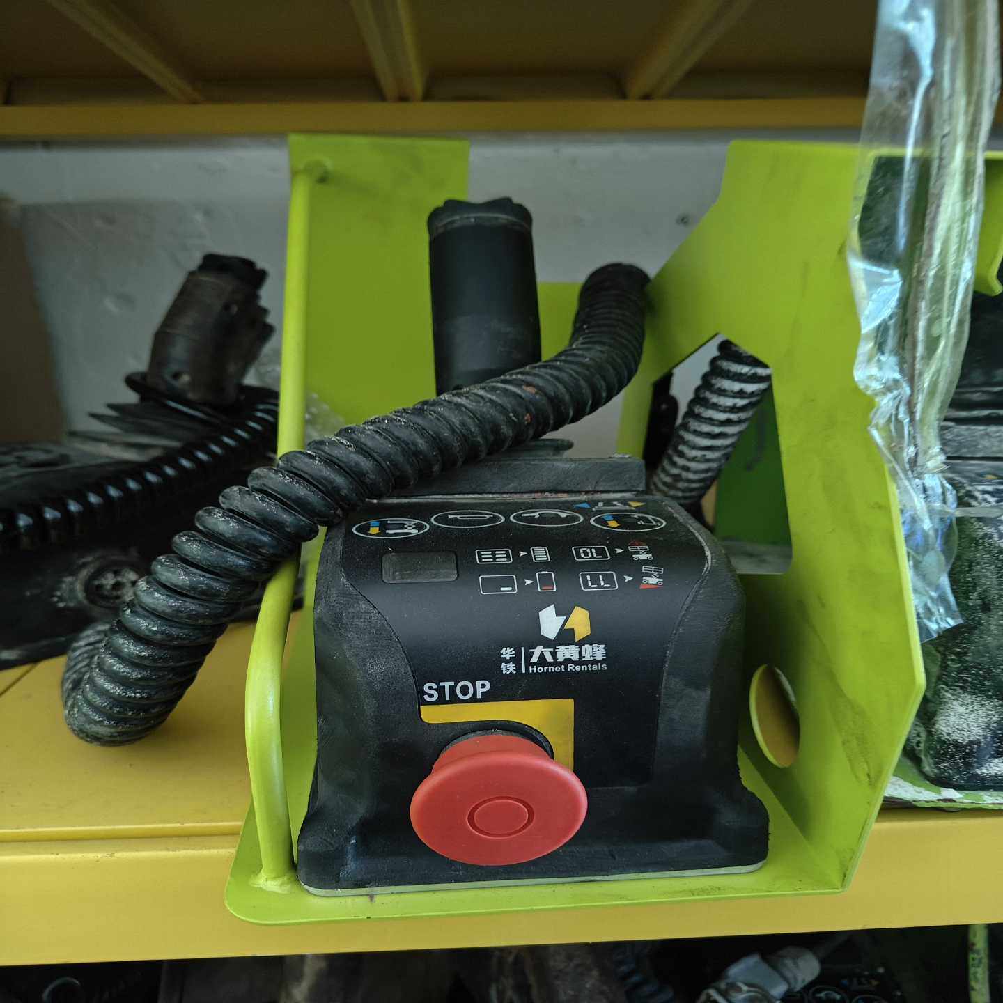 闲置多个升降车高空车手柄，大黄蜂手柄，宏信建发的，众能联合，