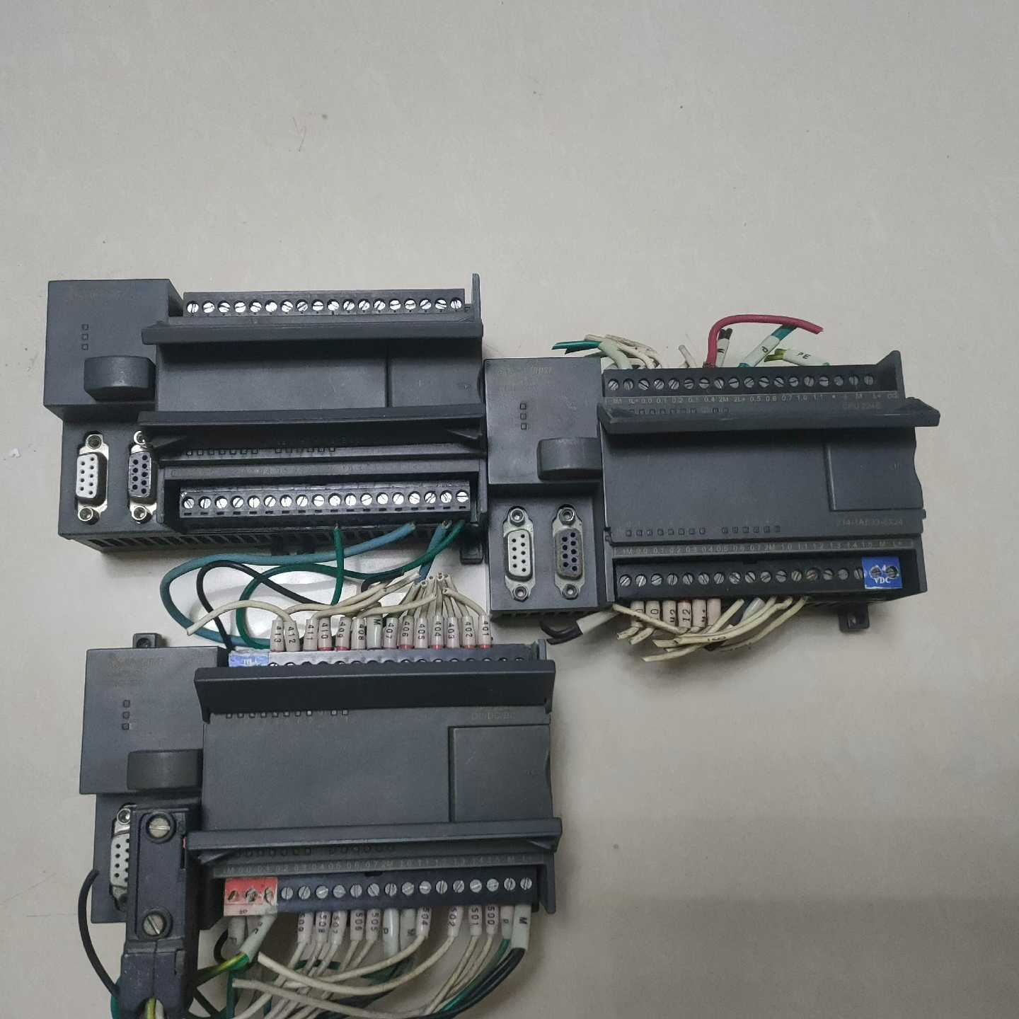 216-1AH33一个，214-1AE33两个，合信PLC，询价