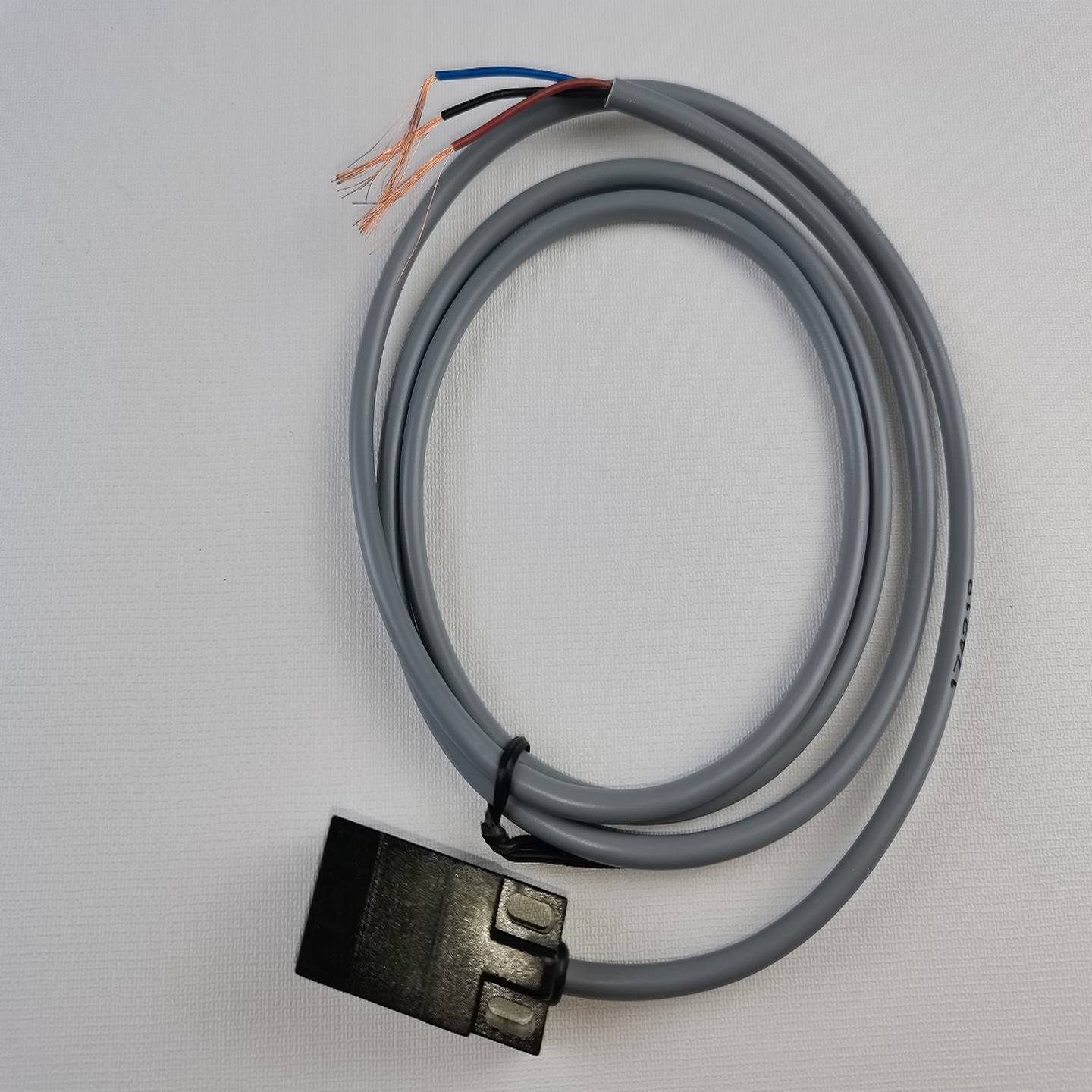 议价-SS17F-05DNB/1M近接开关(常闭)机械手原装配件