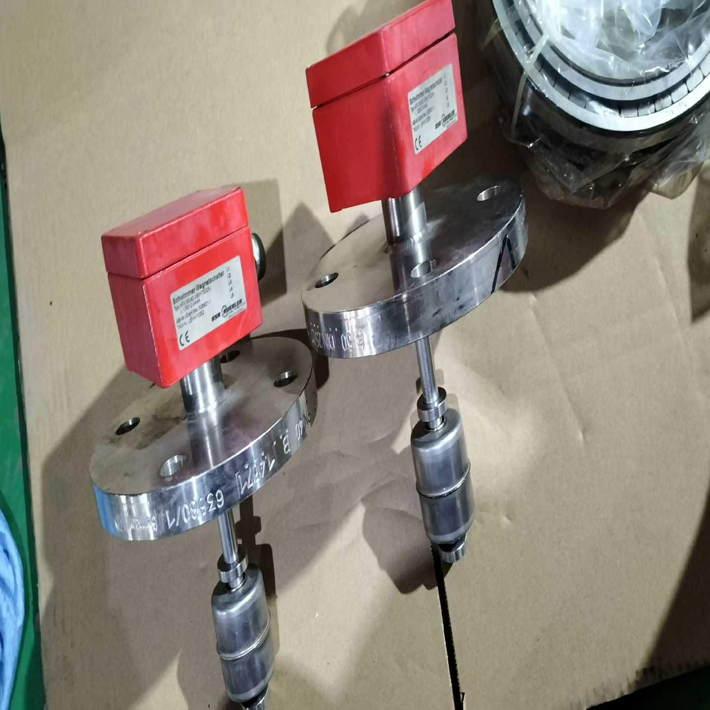 AFV50/40-VS/HT300/N-L135/12-V4（电子设备）