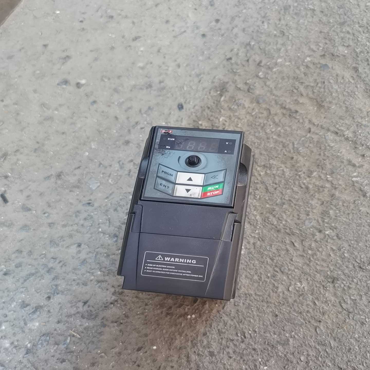 议价三晶变频器ATV13-2SR75GH，0.75Kw，220V