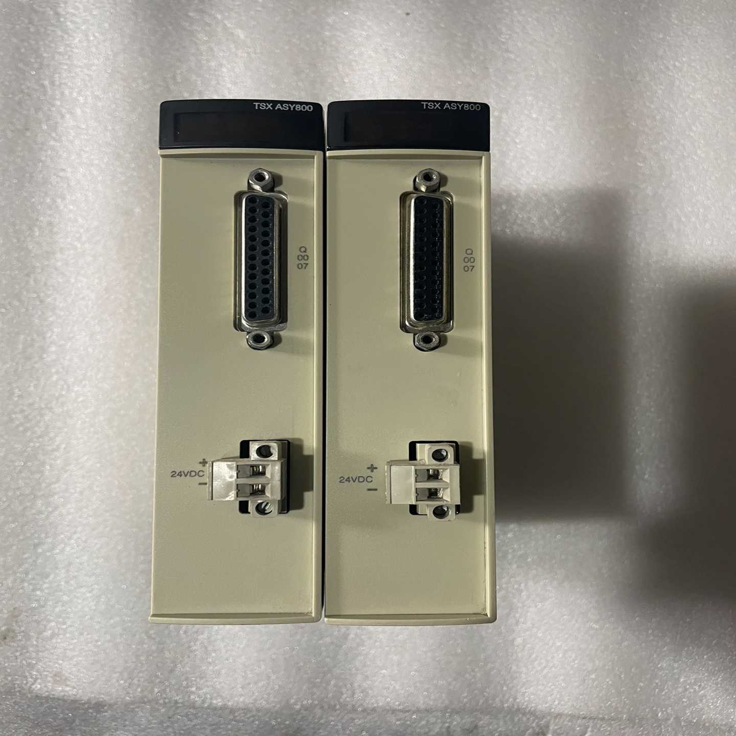 PLC模块、TSXASY800、实物图拍摄。询价