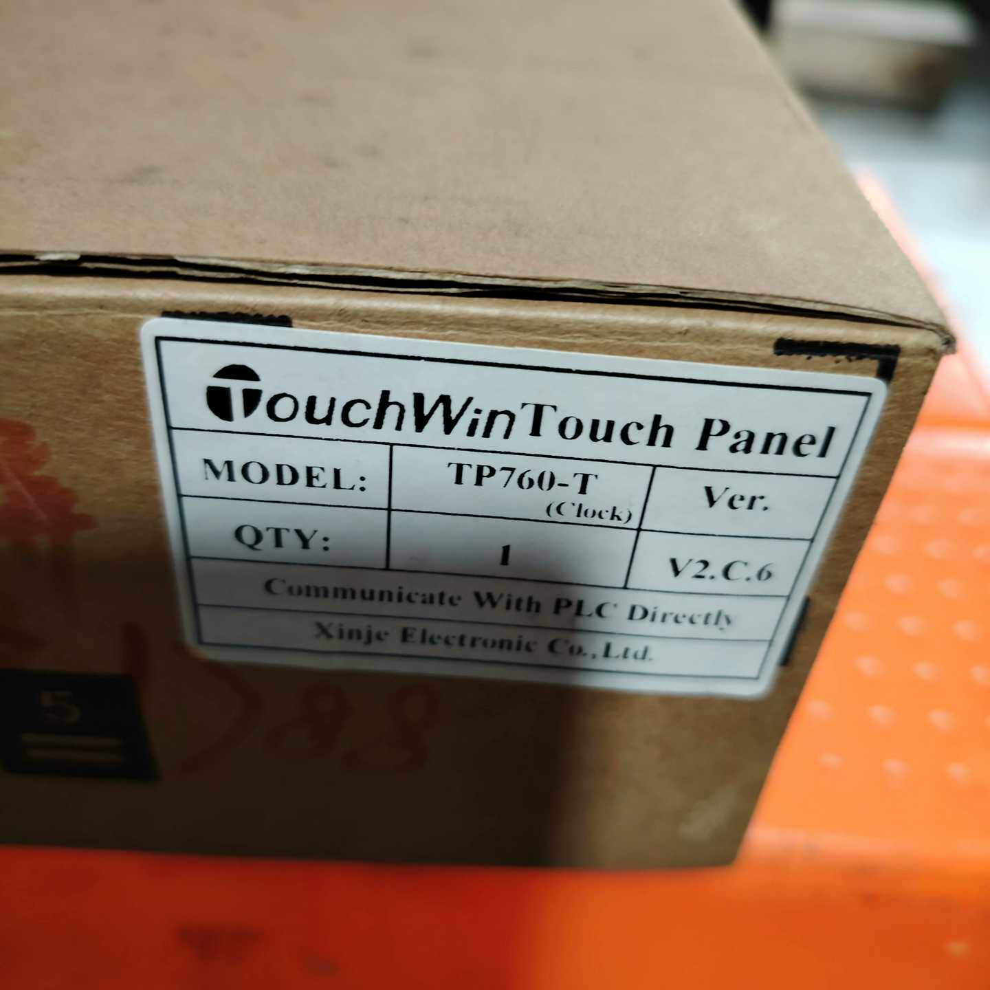 咨询-信捷触摸屏幕TP760-T实物图