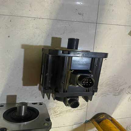 咨询-TBL-i多摩川3kw伺服电机，多摩川1806N8270E7