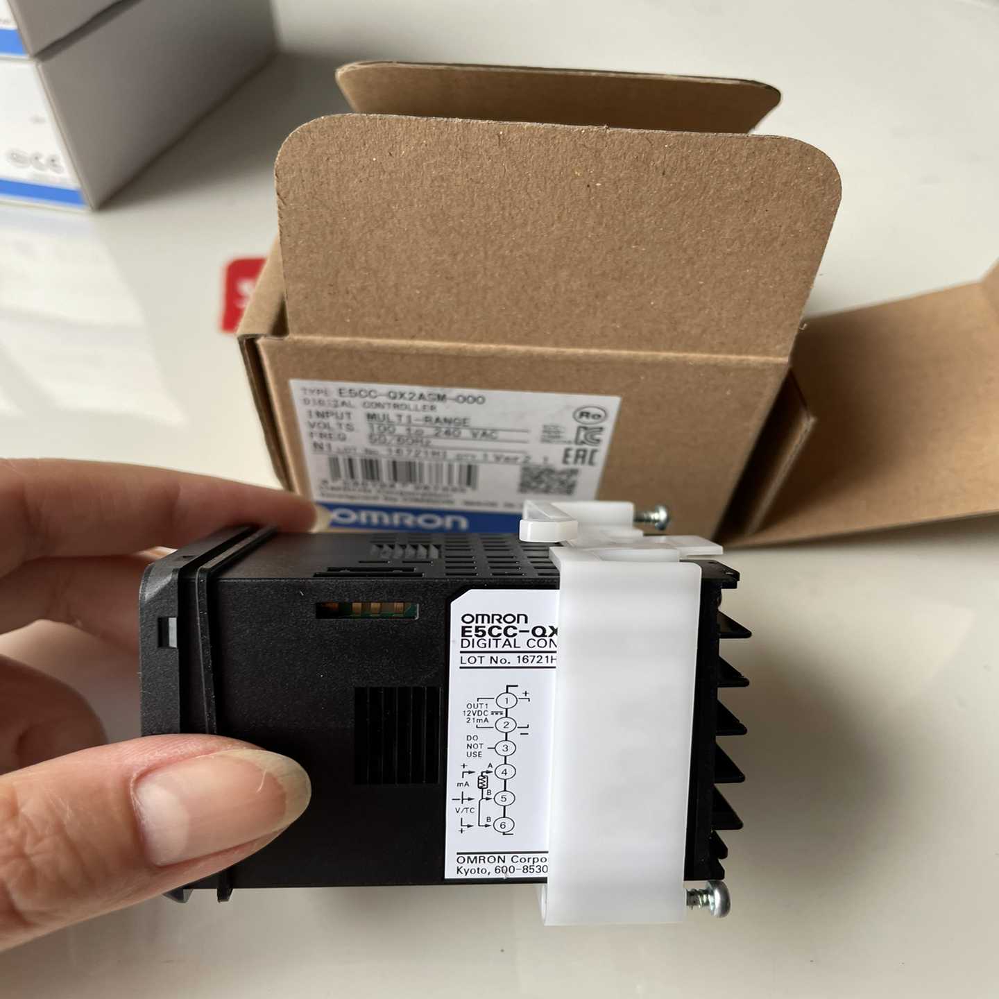 询价~ /温度控制器 E5CC-QX2AS