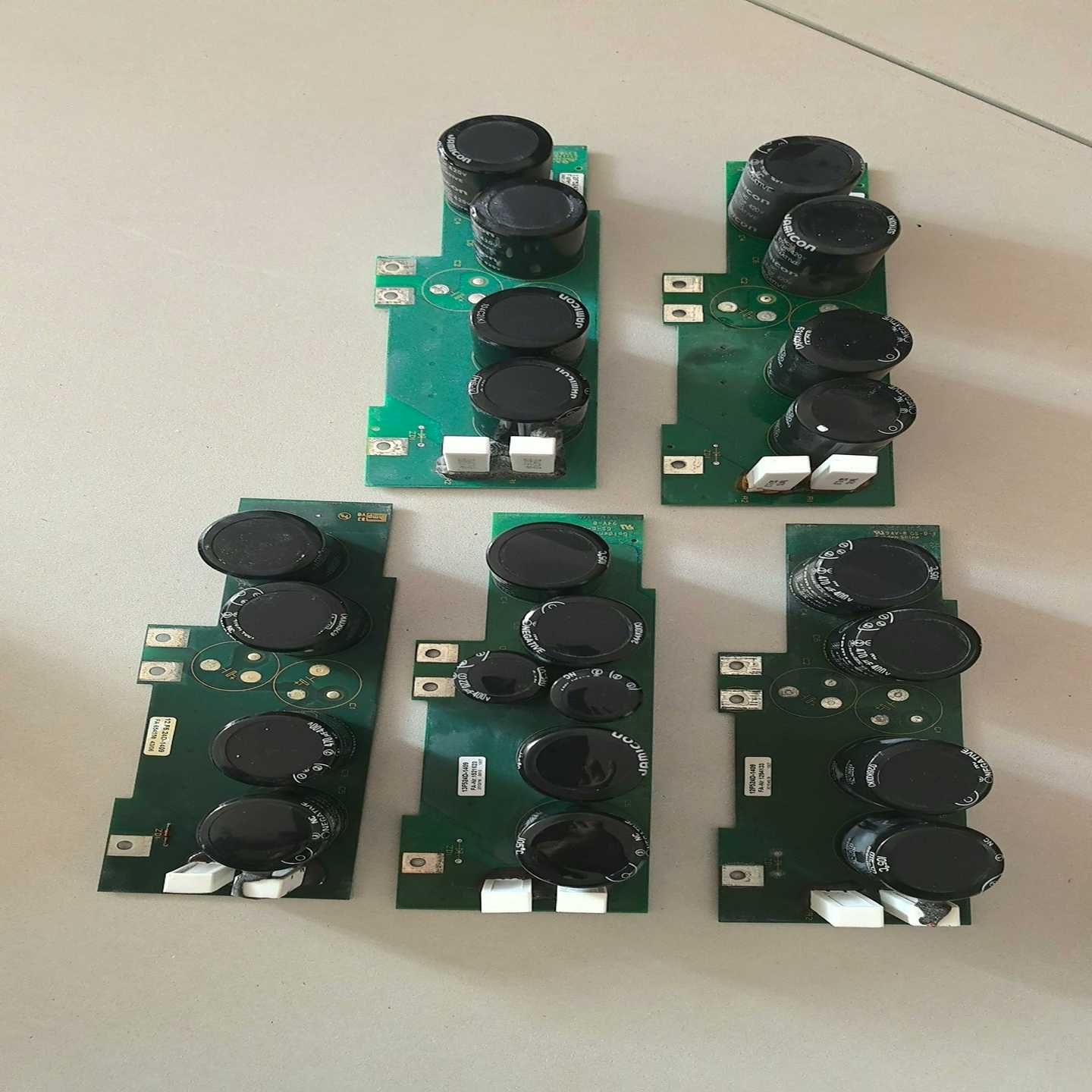 科比变频器电容板，14F524D-1409~询价