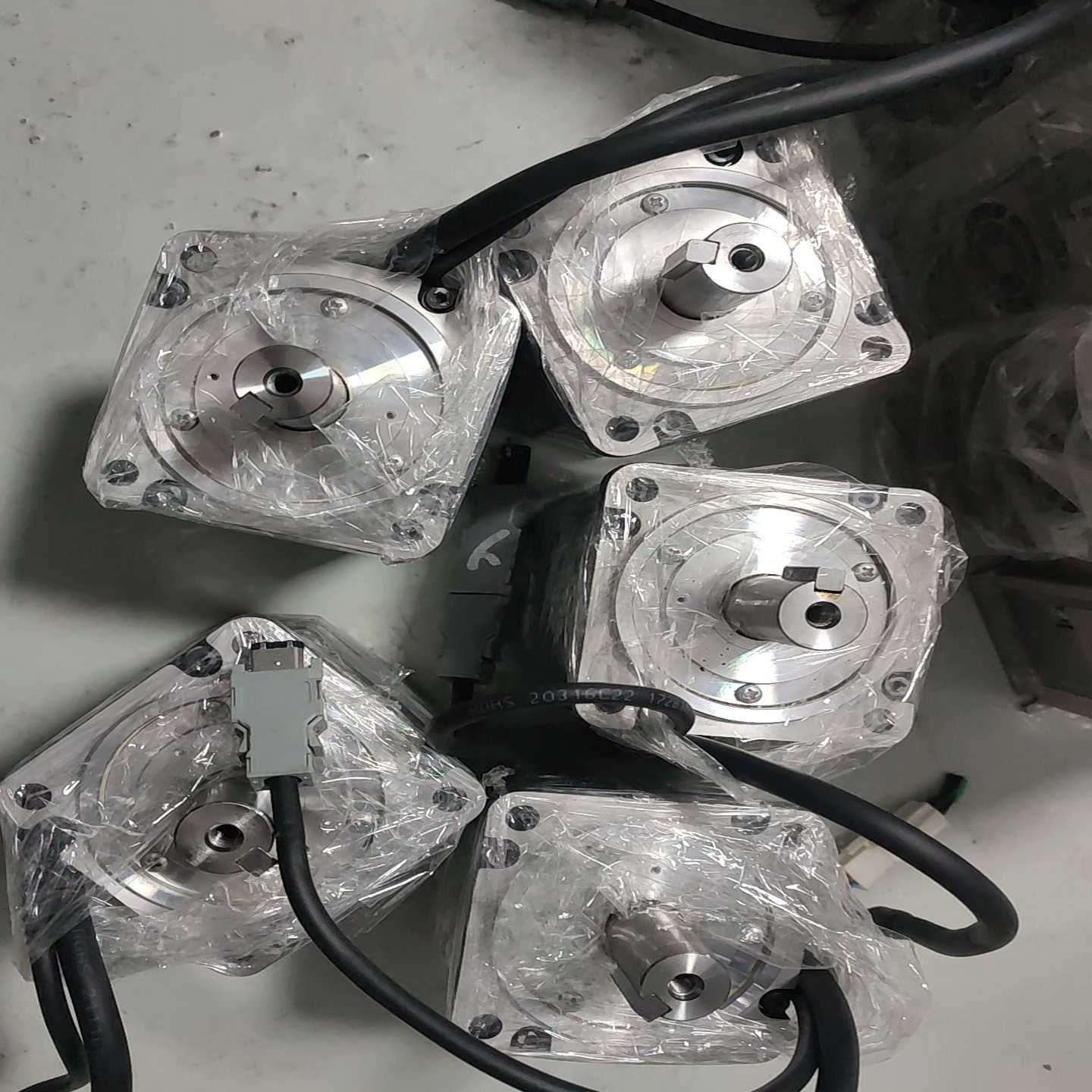 询价拍~安川电机 SGM7J-08A7C6S，成色如图，～包