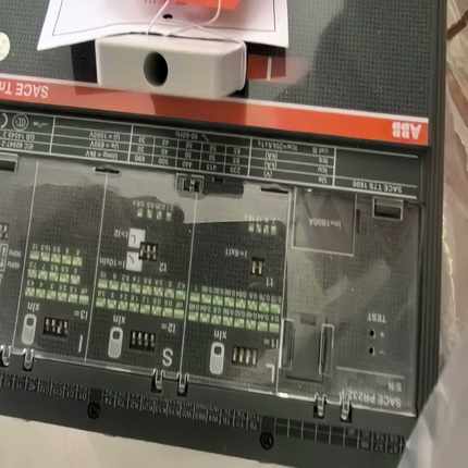 ABB塑壳断路器抽屉式手动本体，T7H800. T7S125拍前询价