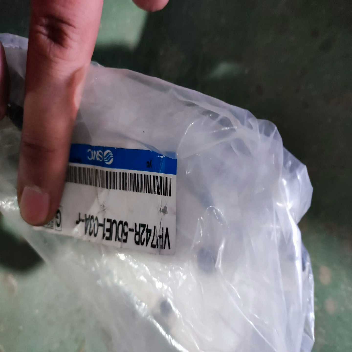 询价SMC全新原装VP742R-5DUE1-03A-F议价