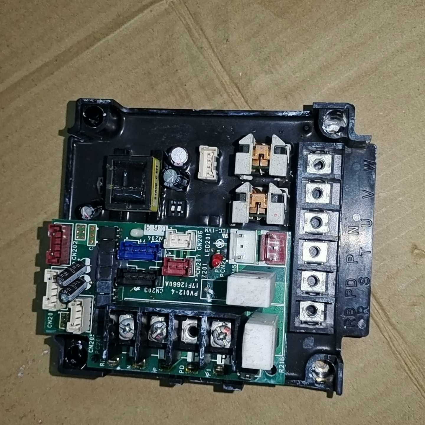PV012-2 17C71078B HS30A1F06