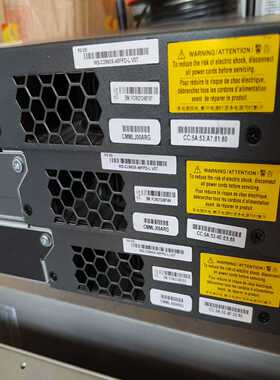 Cisco C8200L-1N-4T 路由器e二手，配有2个