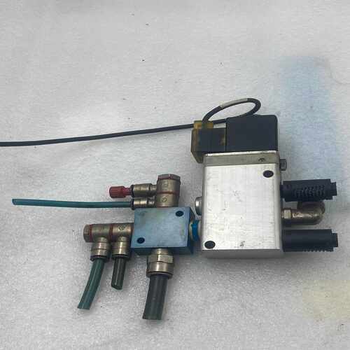基恩士KV-1000，模块KV-B16RC一个，KV-AD4~询价