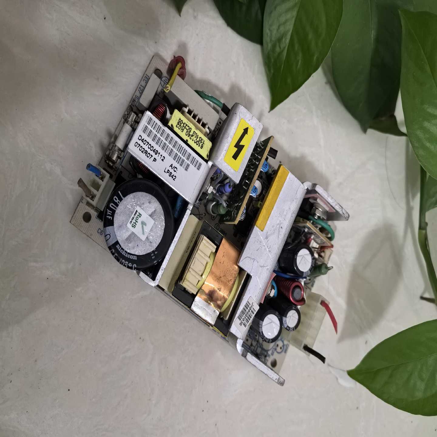 LPS42雅达ASTEC工业设备电源5V11A，成色如图，询价