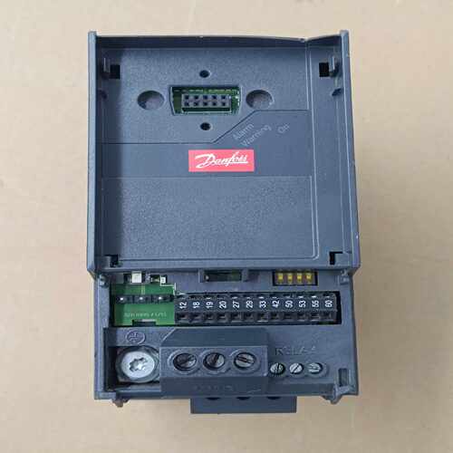 【星慕电子】丹佛斯0.75KW变频器136N8927 480v 功能正常