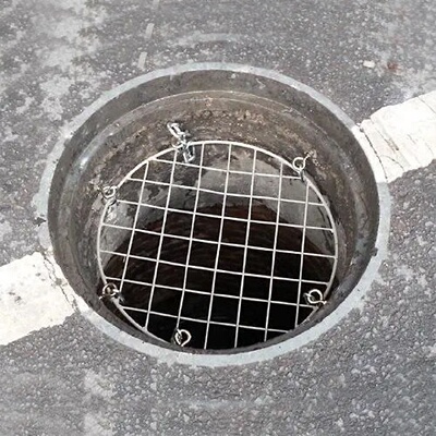 不锈钢防坠网市政井盖保护网圆形井盖网污水井网下水道防坠网