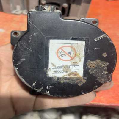 安川编码器UTTIH-B20FK  拆机包好 实图拍 包邮