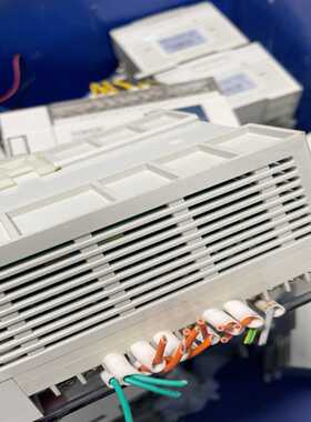 VFD007S43A台达变频器，0.75KW380V--议价商品