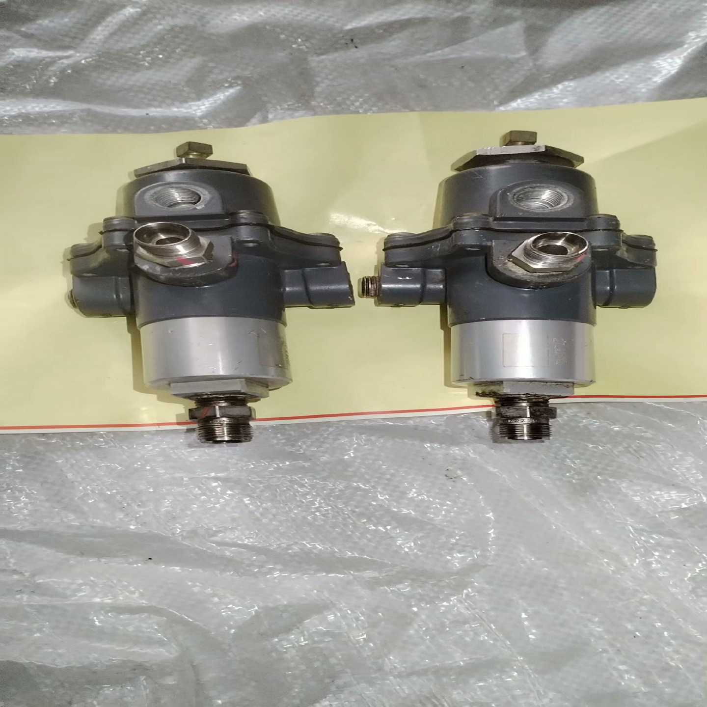 询价SV2200-5FUD正品SMC电磁阀全新未使用未拆封