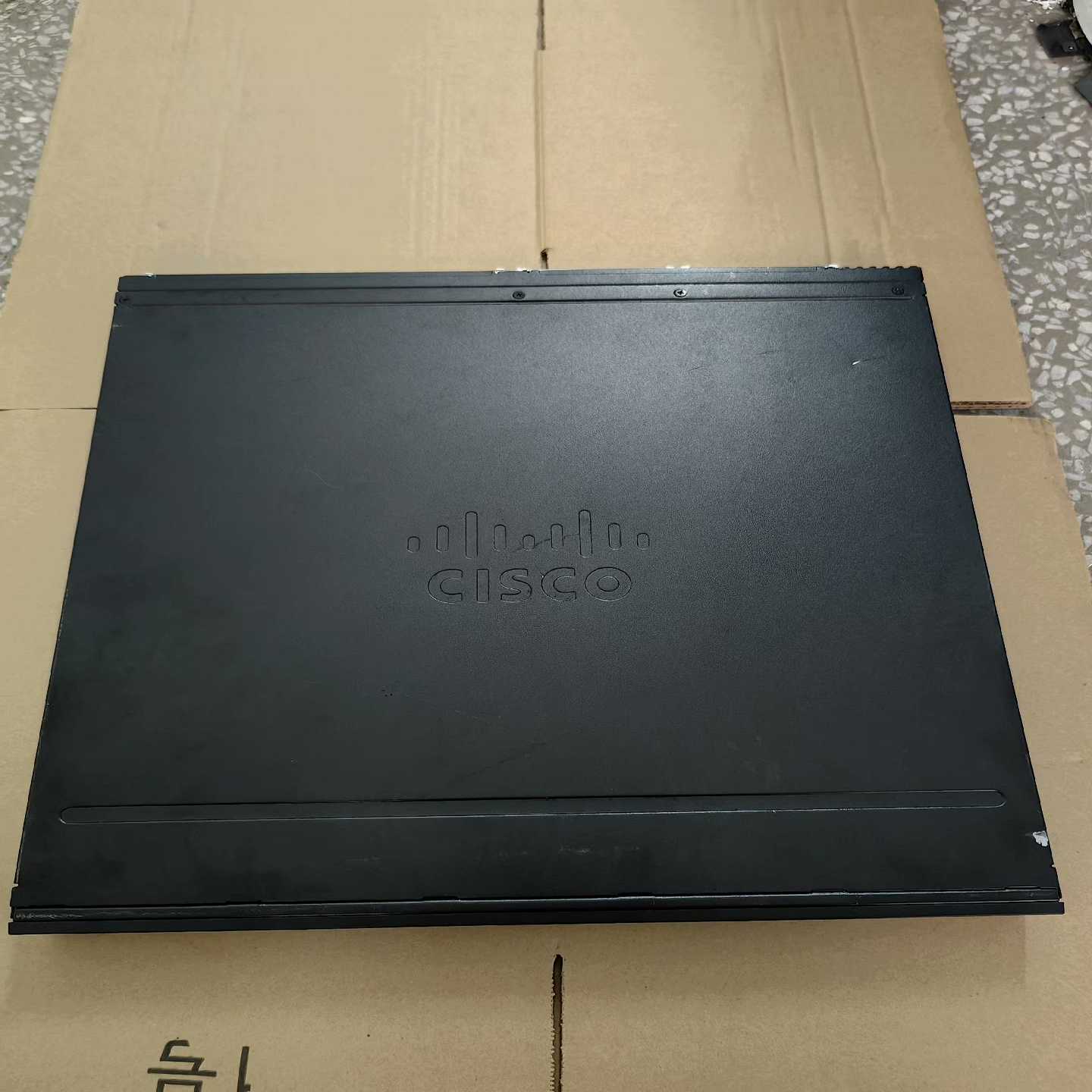 Cisco ISR4331/K9 千兆路由器 已开通UC和i~议价