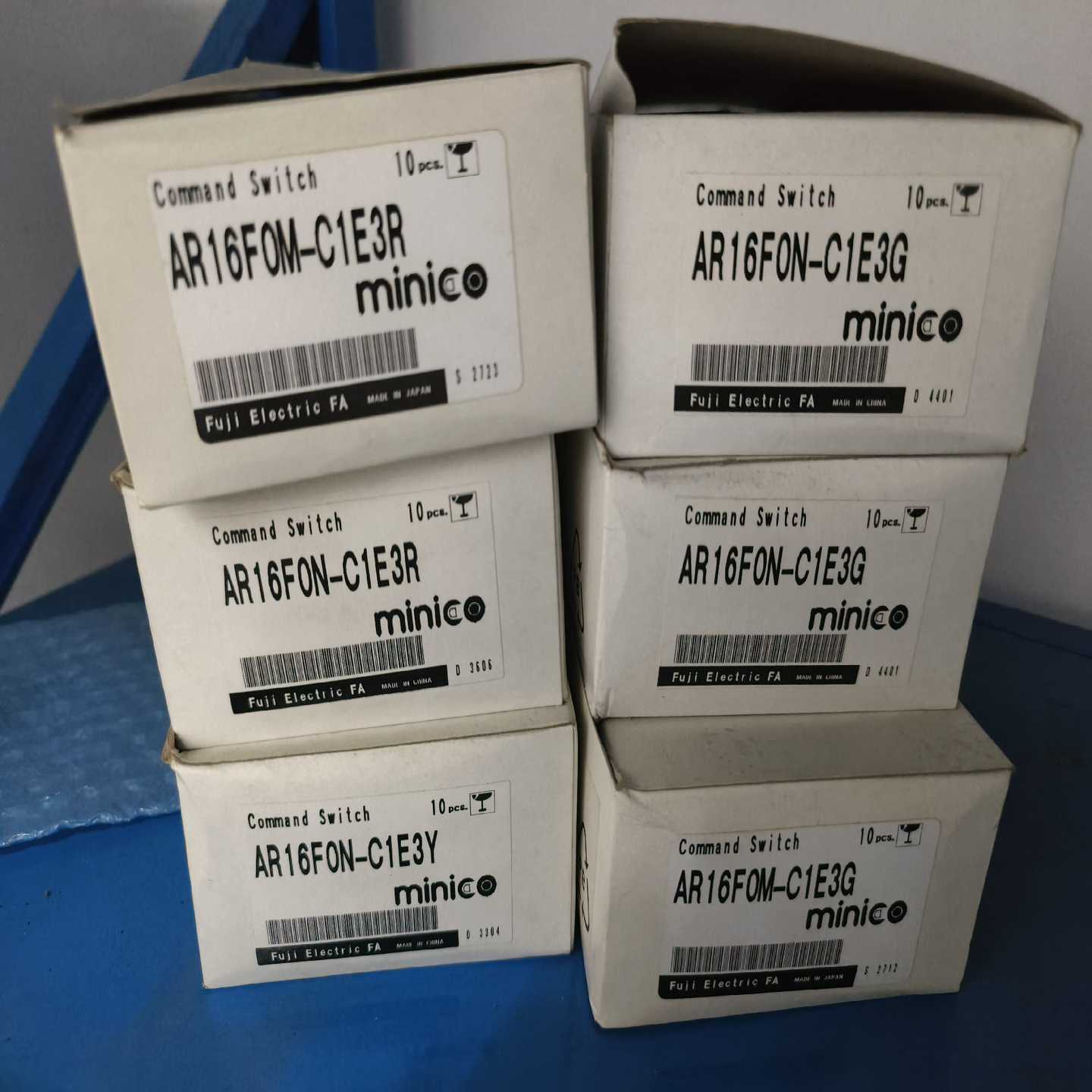 按钮AR16FOM-C1E3R~询价