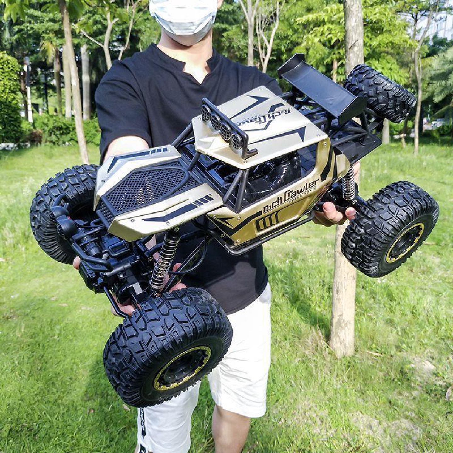 超大号半米车身合金攀爬遥控车四驱山地大脚怪1:8越野车玩具模型