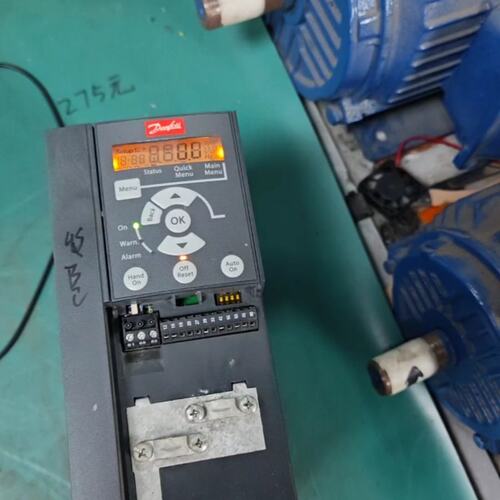 变频器FC-051P5K5T4E20H3BFC-051P4K0T4E20H3BFC-051P7K5T4E20H3B