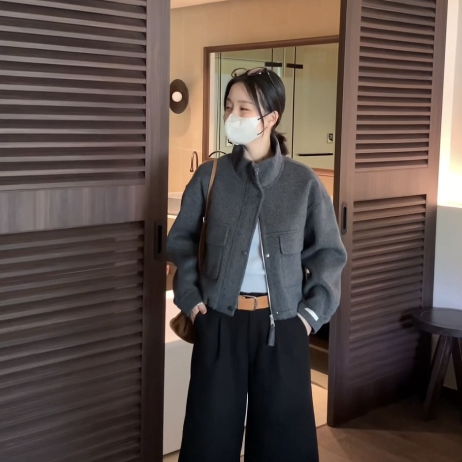 CHITI驰媞-2025年冬季新品气质休闲百搭立领单排扣宽松羊毛外套