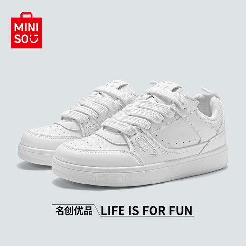 名创优品百搭透气软底学生小白鞋